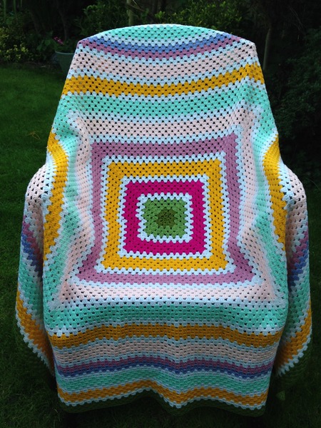 Woolly Hugs. Supporting refugees, lovely crafters and donors, fabulous Mumsnetters we need your help.