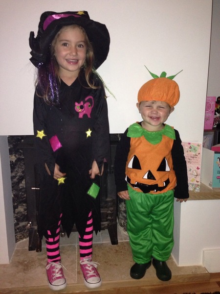 Share pictures of your witches and wizards from this Halloween to win Worst Witch goodies, Halloween choices and £50 Amazon vouchers.