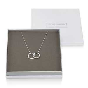 Can you help? I'd like a necklace like this