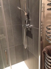 Please will you share your bathroom/en suite colour schemes?