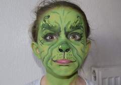 Share your Halloween face painting tips with Snazaroo and post a picture for a chance to win a £300 voucher! NOW CLOSED