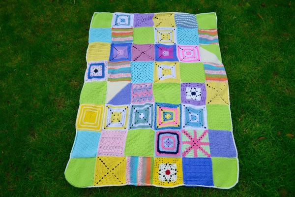 Woolly Hugs. Supporting refugees, lovely crafters and donors, fabulous Mumsnetters we need your help.