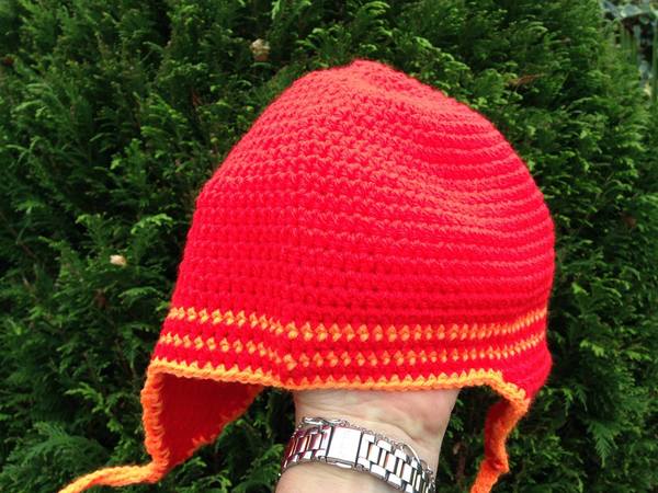 Woolly Hugs. Supporting refugees, lovely crafters and donors, fabulous Mumsnetters we need your help.