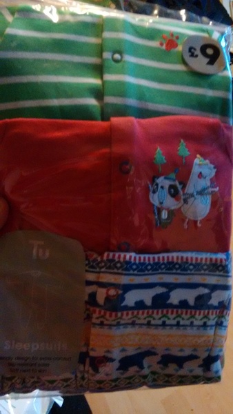 August 2015. It's all about food consumption and late nights at Bar Mugabe Nights