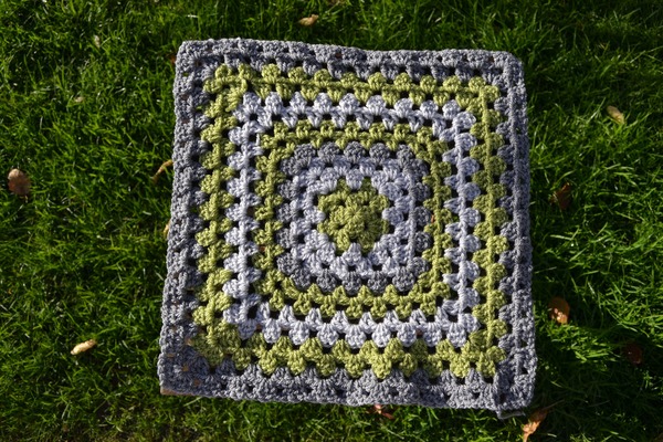 Woolly Hugs. Supporting refugees, lovely crafters and donors, fabulous Mumsnetters we need your help.