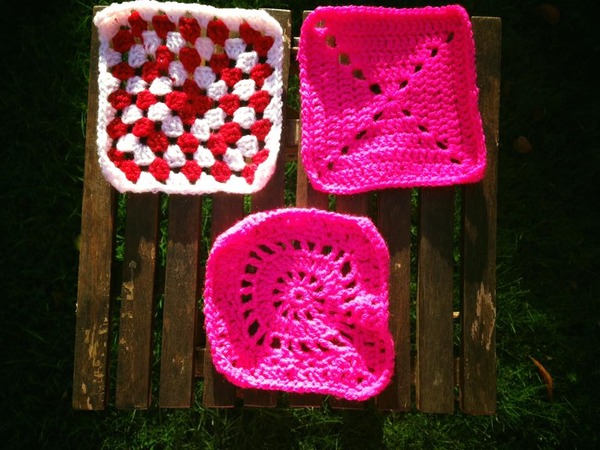 Woolly Hugs. Supporting refugees, lovely crafters and donors, fabulous Mumsnetters we need your help.