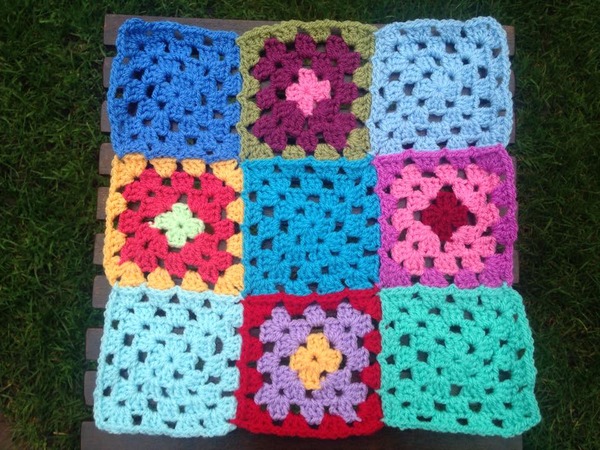 Woolly Hugs. Supporting refugees, lovely crafters and donors, fabulous Mumsnetters we need your help.