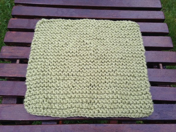 Woolly Hugs. Supporting refugees, lovely crafters and donors, fabulous Mumsnetters we need your help.