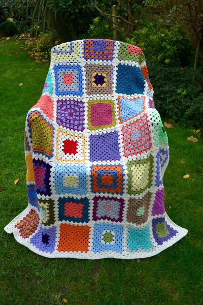 Woolly Hugs. Supporting refugees, lovely crafters and donors, fabulous Mumsnetters we need your help.