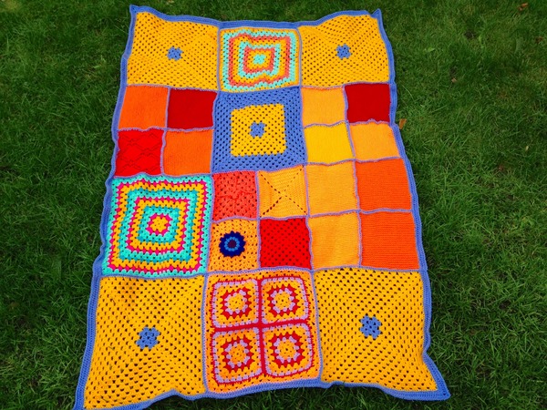 Woolly Hugs. Supporting refugees, lovely crafters and donors, fabulous Mumsnetters we need your help.