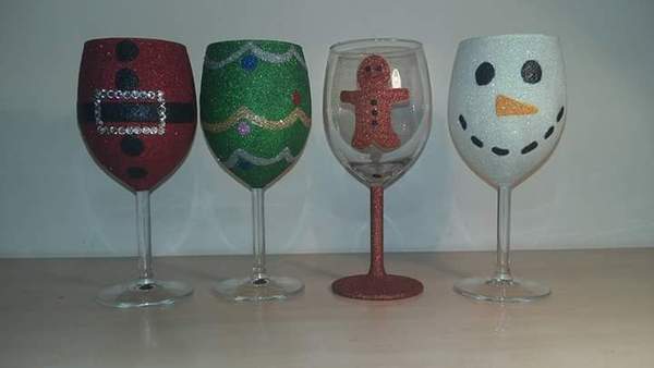 To think that after all the FB glittery shite threads, we need an FB Xmas shite thread?