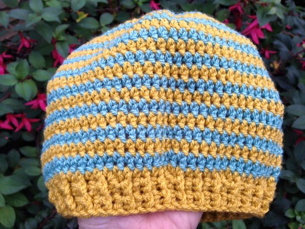 Woolly Hugs. Supporting refugees, lovely crafters and donors, fabulous Mumsnetters we need your help.