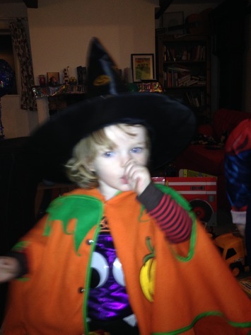 Share pictures of your witches and wizards from this Halloween to win Worst Witch goodies, Halloween choices and £50 Amazon vouchers.