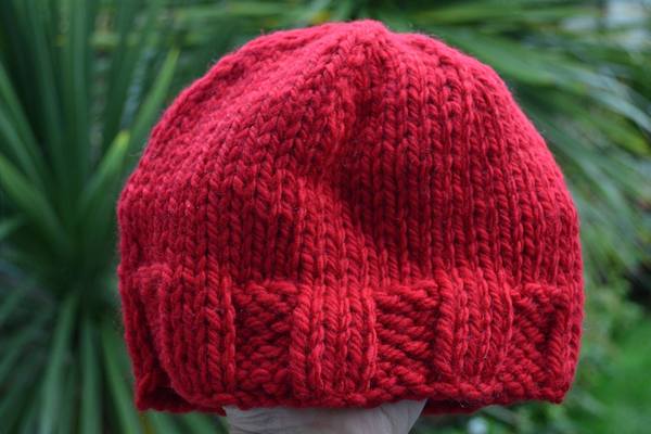 Woolly Hugs. Supporting refugees, lovely crafters and donors, fabulous Mumsnetters we need your help.