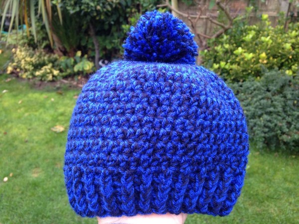 Woolly Hugs. Supporting refugees, lovely crafters and donors, fabulous Mumsnetters we need your help.