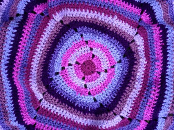 Woolly Hugs. Supporting refugees, lovely crafters and donors, fabulous Mumsnetters we need your help.