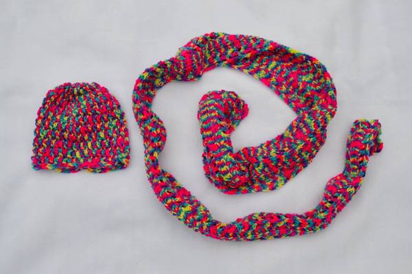 Woolly Hugs. Supporting refugees, lovely crafters and donors, fabulous Mumsnetters we need your help.