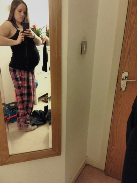 March 2016 Babies!! Thread #7 The one where we all say.... "Stay put Flump!!"