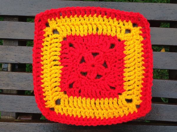 Woolly Hugs. Supporting refugees, lovely crafters and donors, fabulous Mumsnetters we need your help.