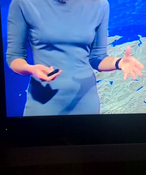 To wonder why weather presenters seem to wear evening wear to present the weather?