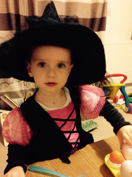 Share pictures of your witches and wizards from this Halloween to win Worst Witch goodies, Halloween choices and £50 Amazon vouchers.