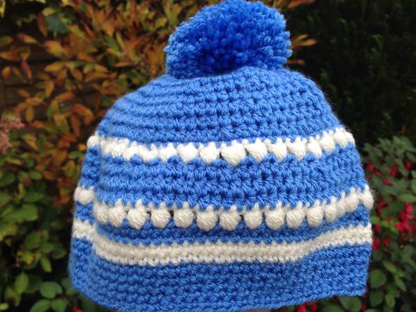 Woolly Hugs. Supporting refugees, lovely crafters and donors, fabulous Mumsnetters we need your help.