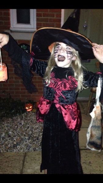 Share pictures of your witches and wizards from this Halloween to win Worst Witch goodies, Halloween choices and £50 Amazon vouchers.