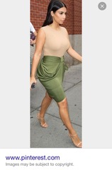 Want does one wear for a dressy night out in town when they are short , size 10 with large thighs