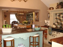 Vaulted ceiling? Flat ceiling? What would you do?