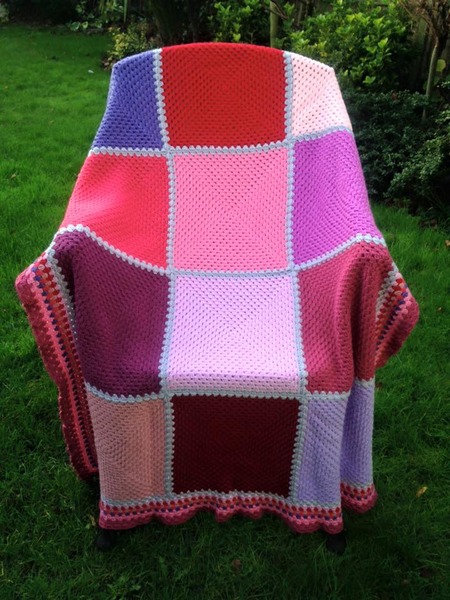 Woolly Hugs. Supporting refugees, lovely crafters and donors, fabulous Mumsnetters we need your help.