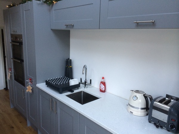 Quartz work top suitable for big family