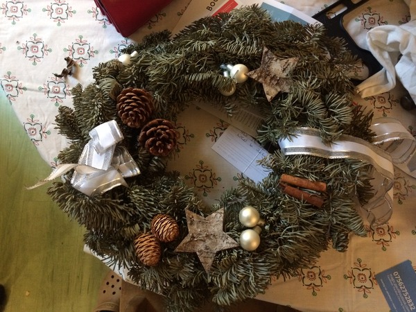 If you're worried about a fresh wreath lasting, look at this!