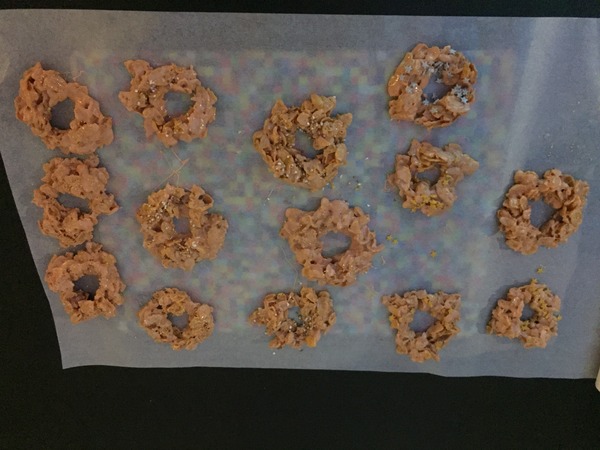 O come all ye festive frugaleers, gather round for festive chat and frugaleering