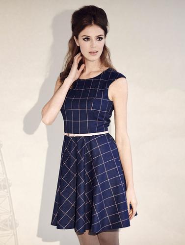 What to wear on my legs in this dress?