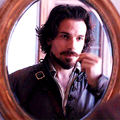 Swagger Inn Thread 119 - Ding dong merrily on high, the Musketeers are waiting