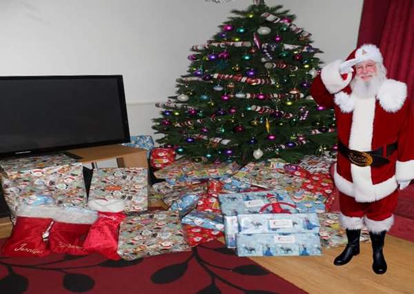 Christmas stealth boast posting pics of Christmas present piles