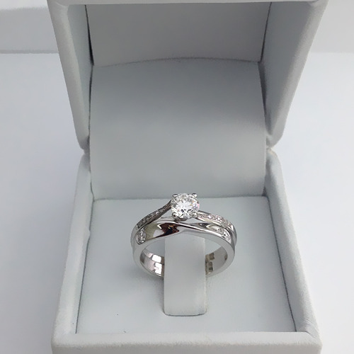 Photos of engagement rings