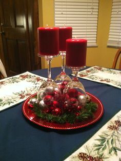Free ways to make a beautiful Christmas table?