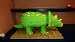 August 2015. It's all about food consumption and late nights at Bar Mugabe Nights