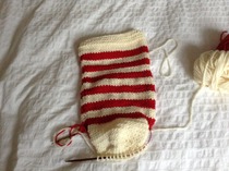 Christmas stocking stripes help please!