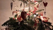 Tree decorating tips?