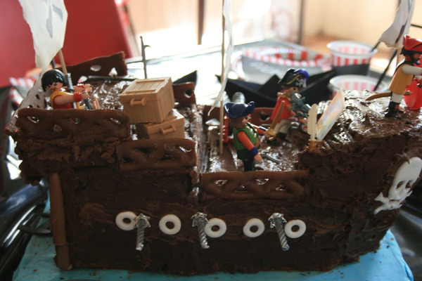 Share your top tips for children's birthday parties with Cadbury and you could win a £200 Love2Shop voucher NOW CLOSED