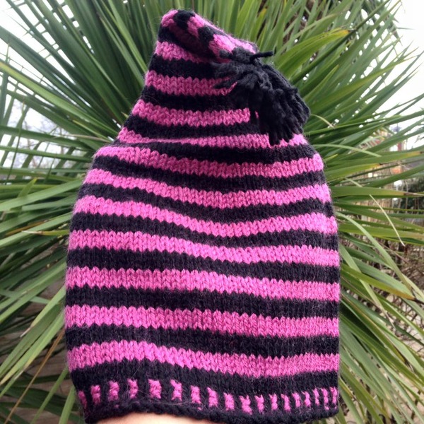 Woolly Hugs. Supporting refugees, lovely crafters and donors, fabulous Mumsnetters we need your help.