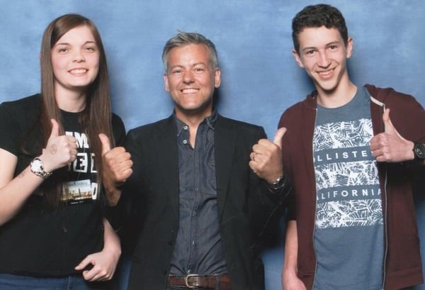 to fancy rupert graves [inspecter lestrade] from 'sherlock holmes' ?