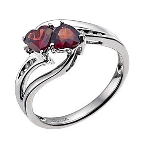 AIBU unreasonable to just want a simple and inexpensive engagement ring