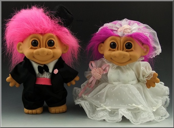 AIBU to be thinking about calling off the wedding over a "wedding watch?"