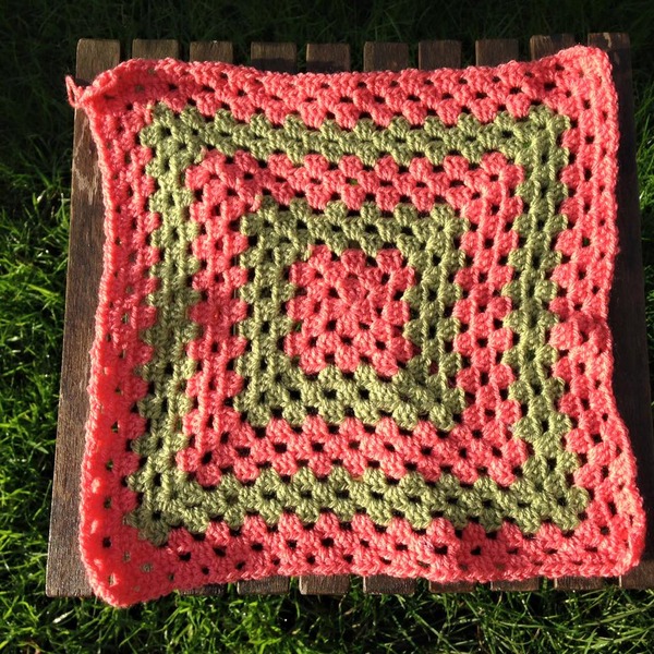 Woolly Hugs. Supporting refugees, lovely crafters and donors, fabulous Mumsnetters we need your help.