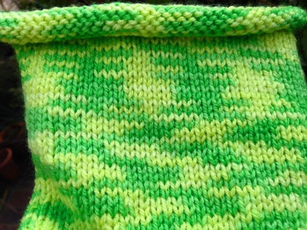 Woolly Hugs. Supporting refugees, lovely crafters and donors, fabulous Mumsnetters we need your help.