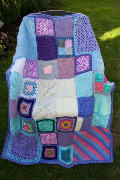 Woolly Hugs. Supporting refugees, lovely crafters and donors, fabulous Mumsnetters we need your help.