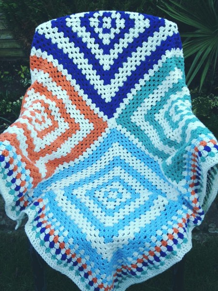 Woolly Hugs. Supporting refugees, lovely crafters and donors, fabulous Mumsnetters we need your help.